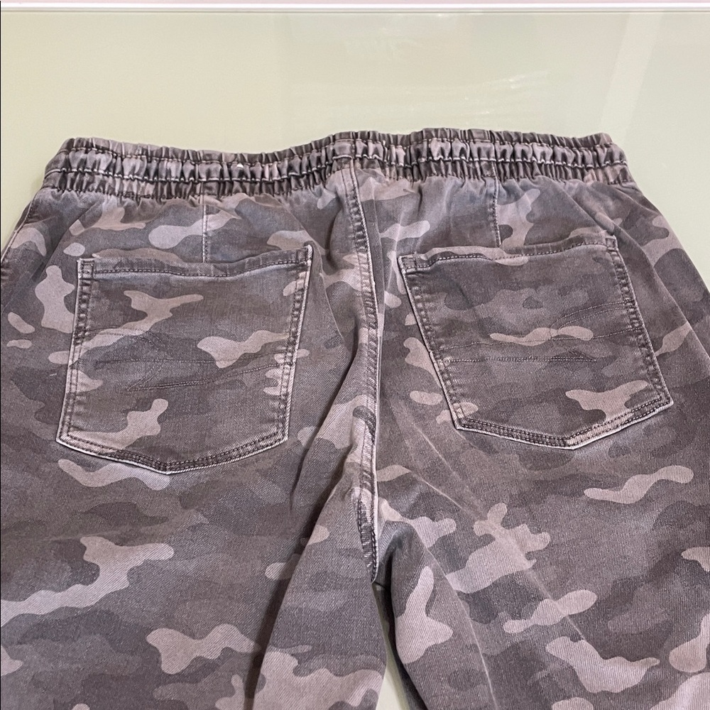 American Eagle Gray Jogger Pants - Picture 13 of 15
